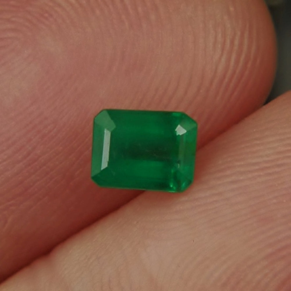 Rich & Superb Color! Natural Emerald Brazil