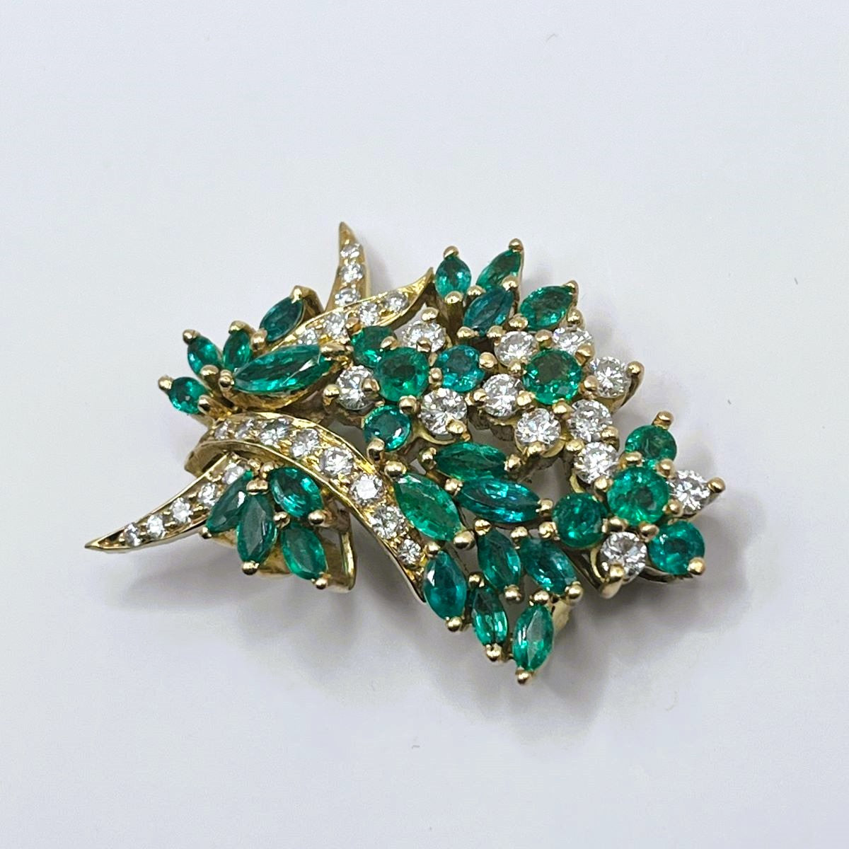 Fine Quality! Vintage 18 kt Emerald and Diamond Pendant