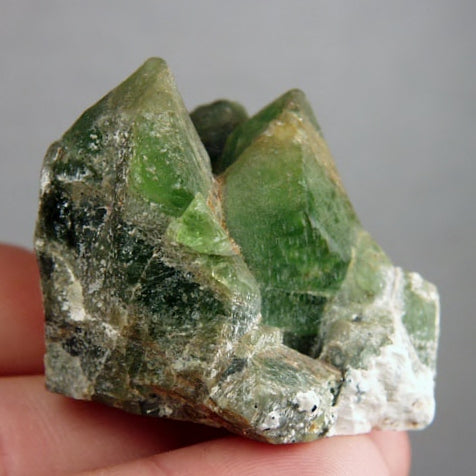 Fine Peridot Crystal Mineral Specimen Pakistan