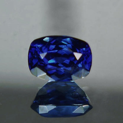 Color & Quality! Natural Royal Blue Ceylon Sapphire 4.06 ct GL