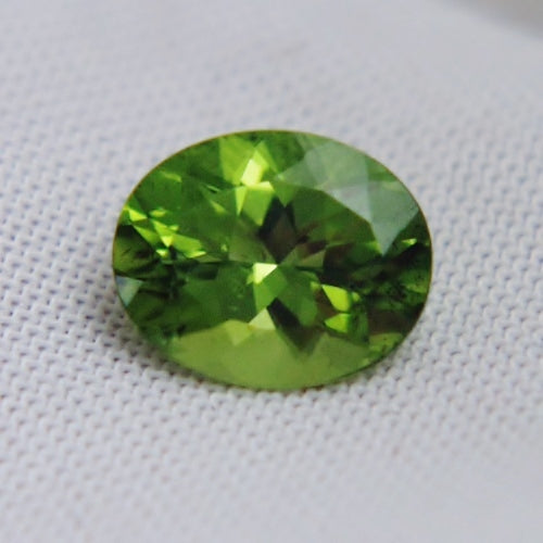 Fine Quality! Bright & Pretty Arizona Peridot 4.04 Carat