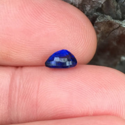 Fine Royal Blue! Unheated Natural Ceylon Sapphire 1.31ct