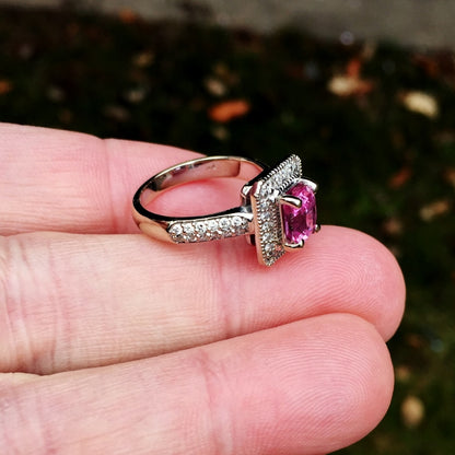 Estate Bright Pink Ceylon Sapphire Diamond 14 kt White Gold Ring