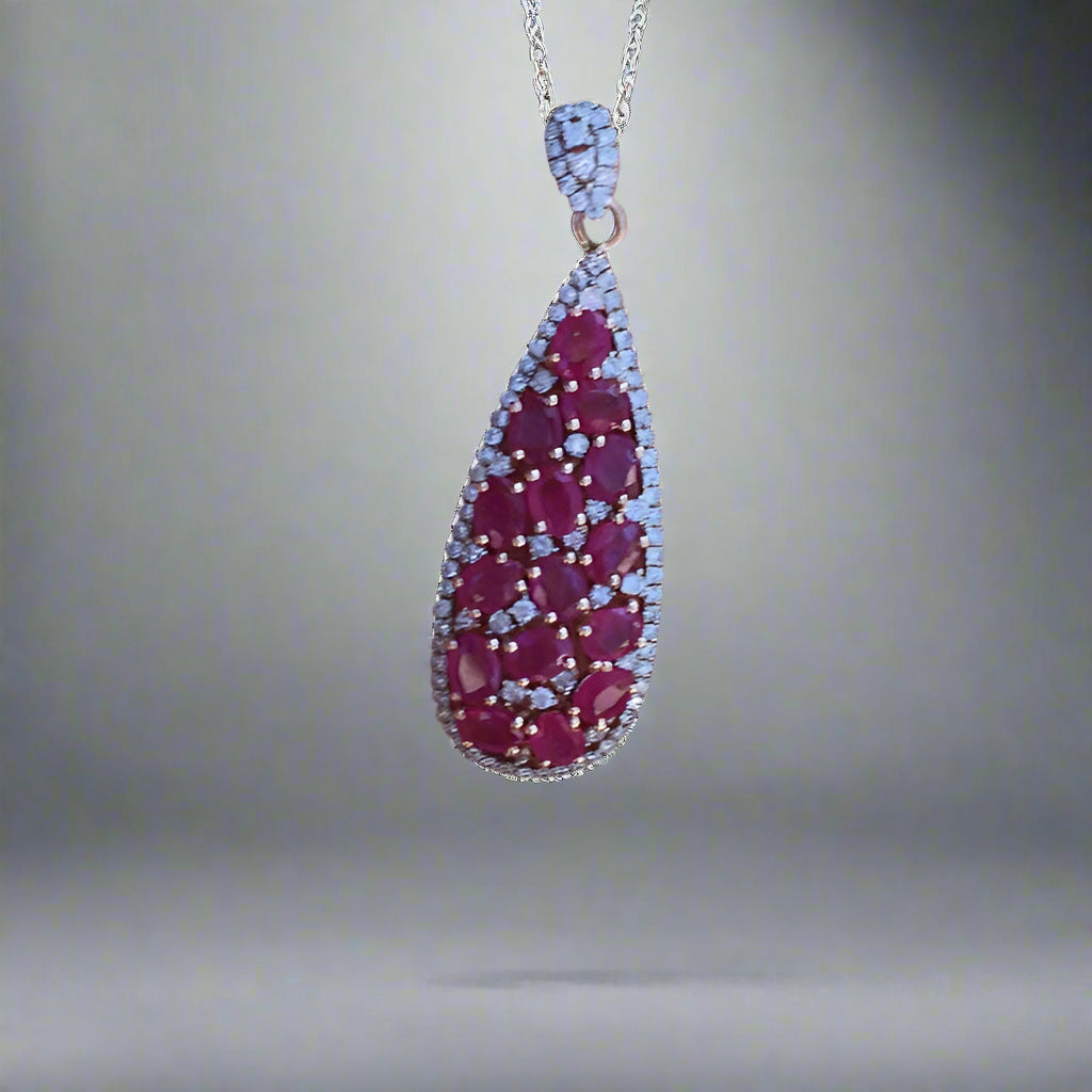 Natural Burmese Ruby & Diamond Pendant 14 kt