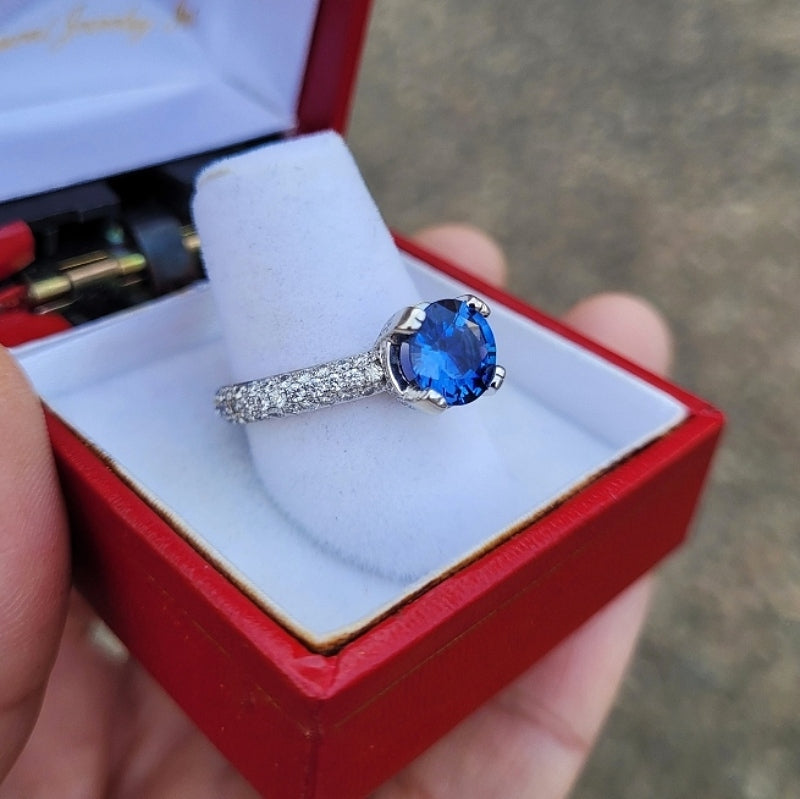 Special Color! Natural Ceylon Sapphire & Diamond 14 kt Ring