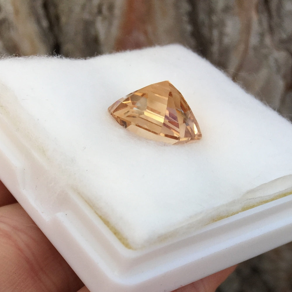 USA Cut! Natural Champagne Topaz Pakistan 9.63 Carats