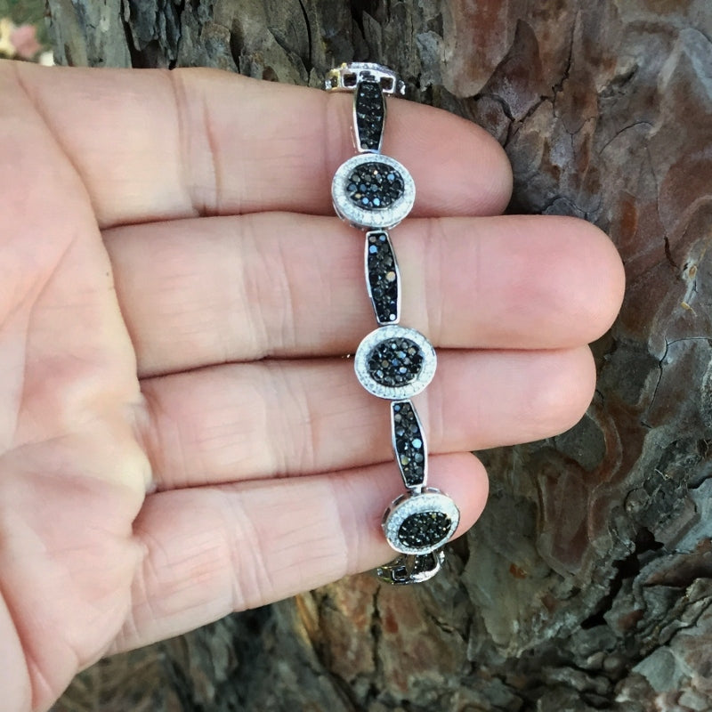 Quality 14kt White Gold Black & White Diamond Bracelet 8 Carats