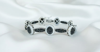 Quality 14kt White Gold Black & White Diamond Bracelet 8 Carats
