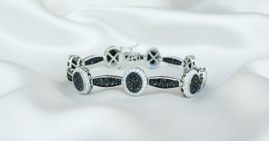 Quality 14kt White Gold Black & White Diamond Bracelet 8 Carats