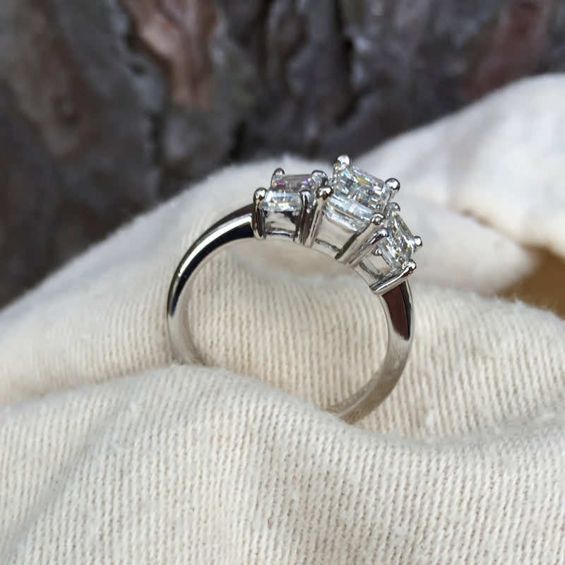 Superb Quality! Emerald Cut Natural Diamond Platinum Ring 2.25 Carats