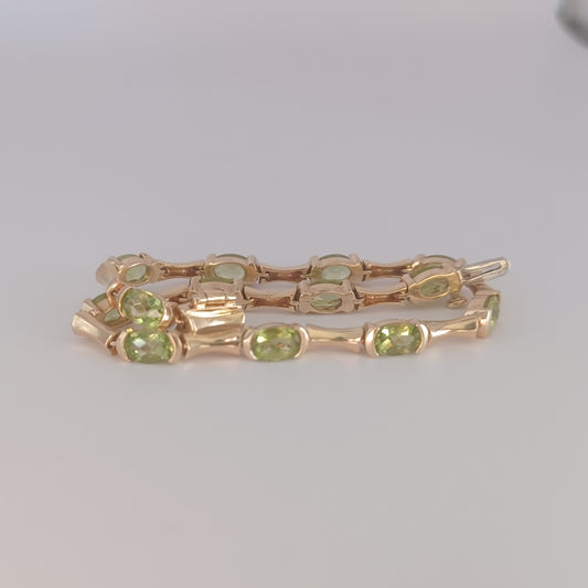 Fine Cut & Color! Peridot 14kt Gold Bracelet